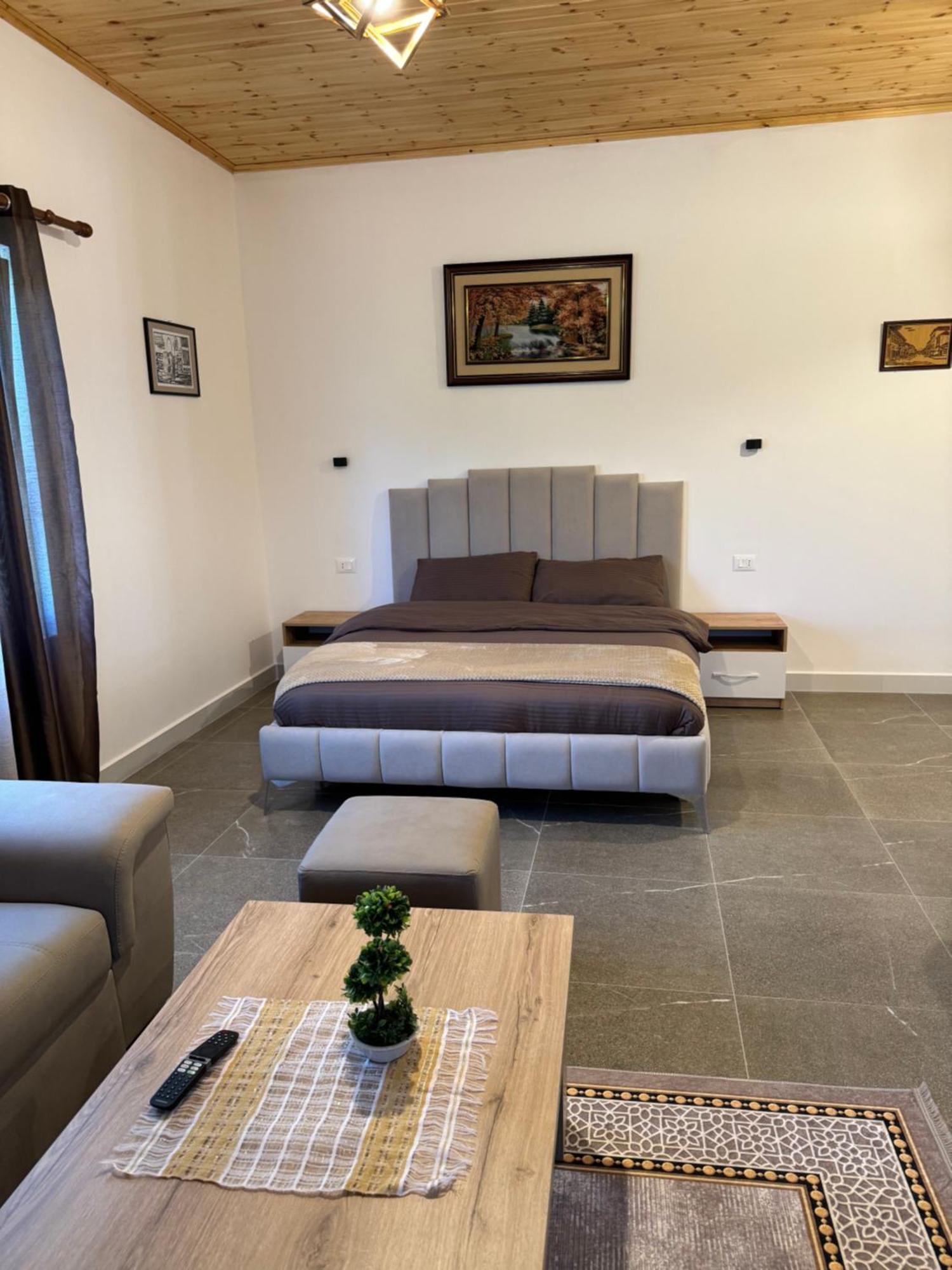 שקודר Qyteza Guest House & Camping מראה חיצוני תמונה