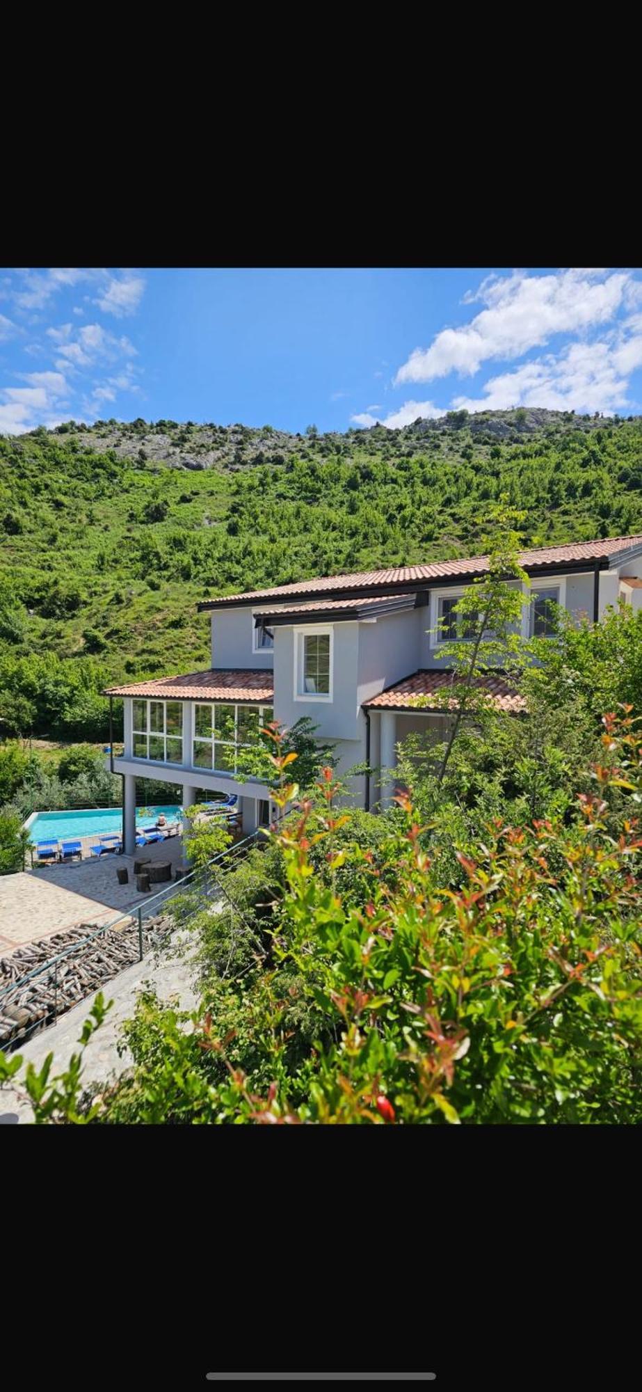 שקודר Qyteza Guest House & Camping מראה חיצוני תמונה